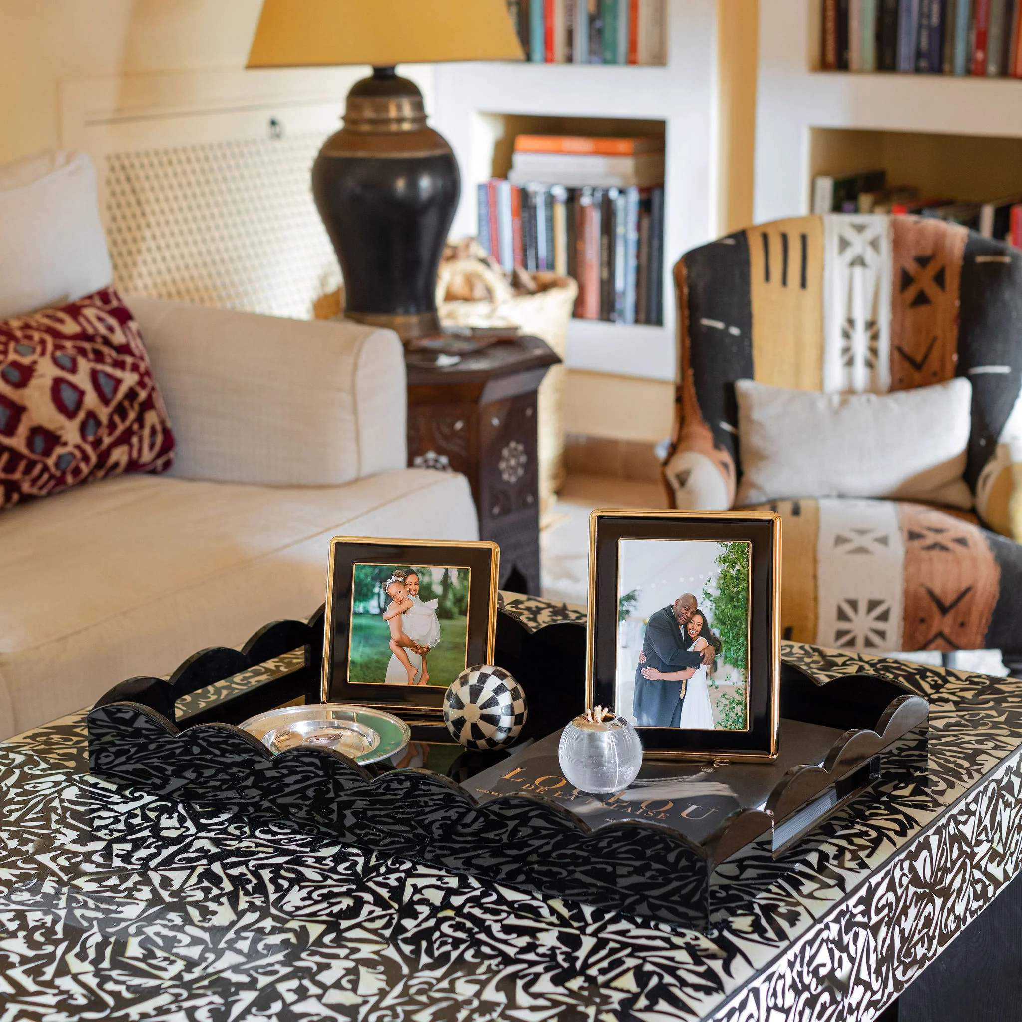 Black Enamel & Gold Curve Frame - Image 2