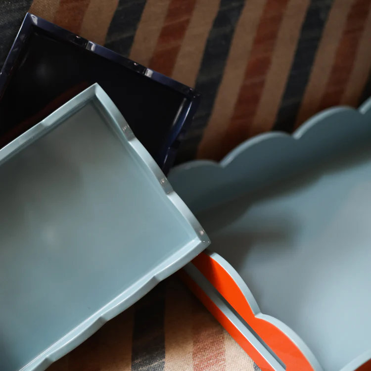 Pale Denim & Navy Lacquered Scallop Small Two-Tone Tray - Image 3