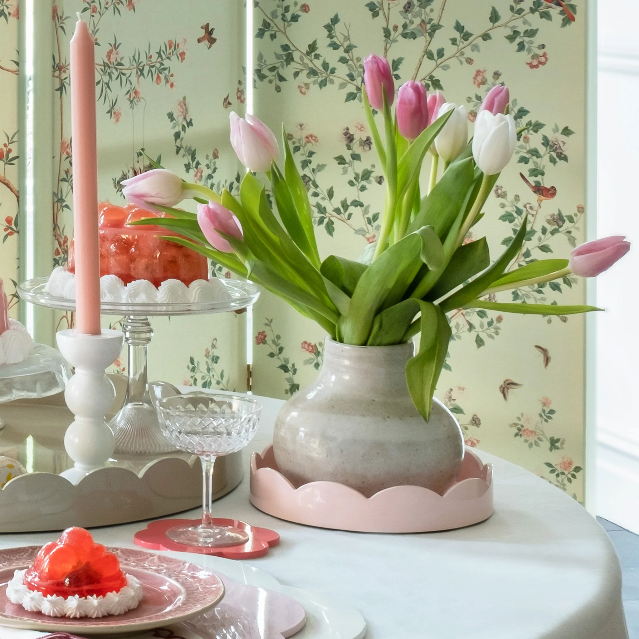 Pale Pink Small Round Scallop Tray - Image 2